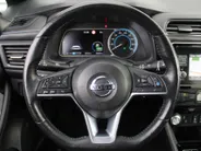 Nissan Leaf Tekna 40 kWh | Trekhaak | Stuur-/stoelverwarming | 360 Camera | LED | Dodehoek detectie | Cruise adapt. | 17' LM | Half leer/stof | Navi |