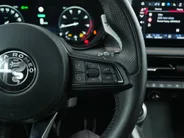 Alfa Romeo Tonale 1.5 MHEV 160 PK Hybrid Veloce | Leder | Winter | 360cam | 20'