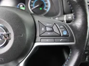 Nissan Leaf Tekna 40 kWh | Trekhaak | Stuur-/stoelverwarming | 360 Camera | LED | Dodehoek detectie | Cruise adapt. | 17' LM | Half leer/stof | Navi |