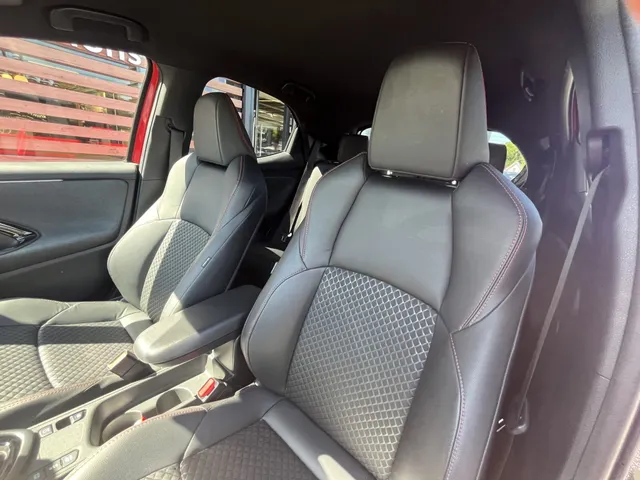 Toyota Yaris 1.5 Hyb. Launch Ed. | Stoelverw. | Head-up
