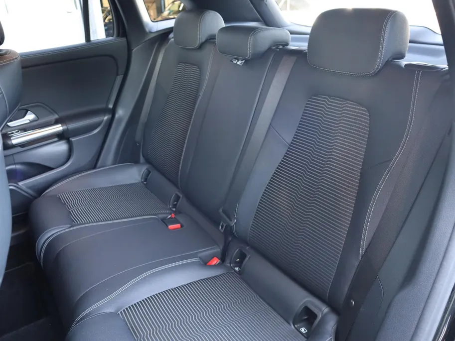 Mercedes-Benz GLA 180 Luxury Line