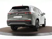 Volkswagen Tayron R-Line Edition 1.5 eHybrid 204 PK 6 versn. DSG · Rondomzichtcamera · Panoramaschuif-kanteldak · Trekhaak inklapbaar, met elektrische ontgrendeling, incl. aanhangermanoeuvreerhulp Trailer Assist · Prijs is inclusief inruilpremie · MEGA SALE