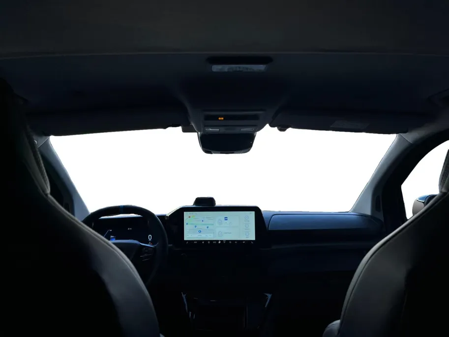 Ford E-Transit Cust. 320 L2H1 MS-RT 71 kWh DC | Te Bestellen | Uniek | Financial lease vanaf 0,99% Rente | 360 Camera | Elek. Schuifdeuren | Elek. Trekhaak | 2300KG Trekgewicht |