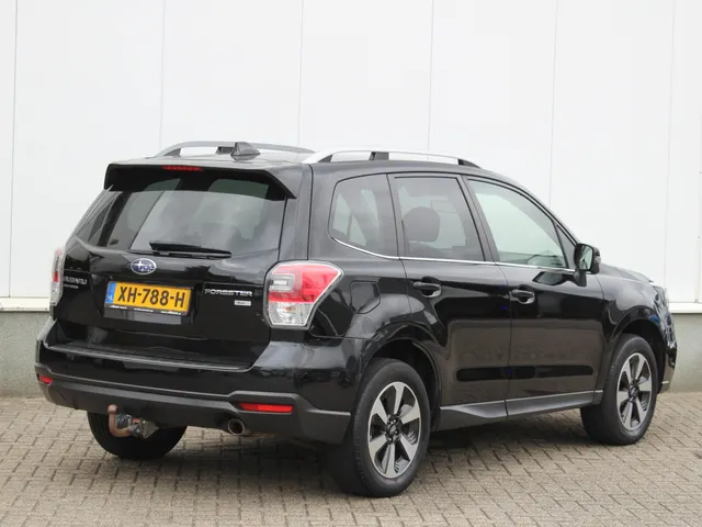 Subaru Forester 2.0 Premium Automaat | Navi | Cruise | Leder | Panodak | Lm-Velgen | Trekhaak
