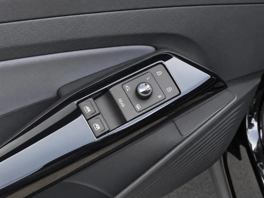 Volkswagen ID.4 City 52 kWh 170pk · SOH 90,9% · Panoramadak · Camera · Keyless · Stuur- & Stoelverwarming · Apple/Android Car Play · Draadloze Telefoonlader ·
