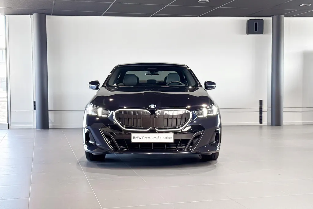BMW 5 Serie Sedan 530e M Sport Edition