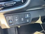 Kia Stonic 1.0 T-GDi MHEV DynamicLine | Climate Control | Camera | Cruise Control | LM Velgen | Apple Carplay | Android Auto