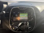 Renault Captur 1.2 TCe Dynamique | Automaat | Trekhaak | Onderhoudshistorie | Parkeersensoren | Bluetooth | Navigatie | Cruise & Climate Control | 12 Maanden BOVAG Garantie