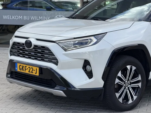 Toyota RAV4 2.5 Hybrid AWD Bi-Tone