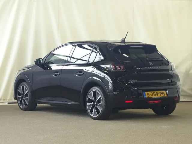 Peugeot e-208 EV GT 50 kWh