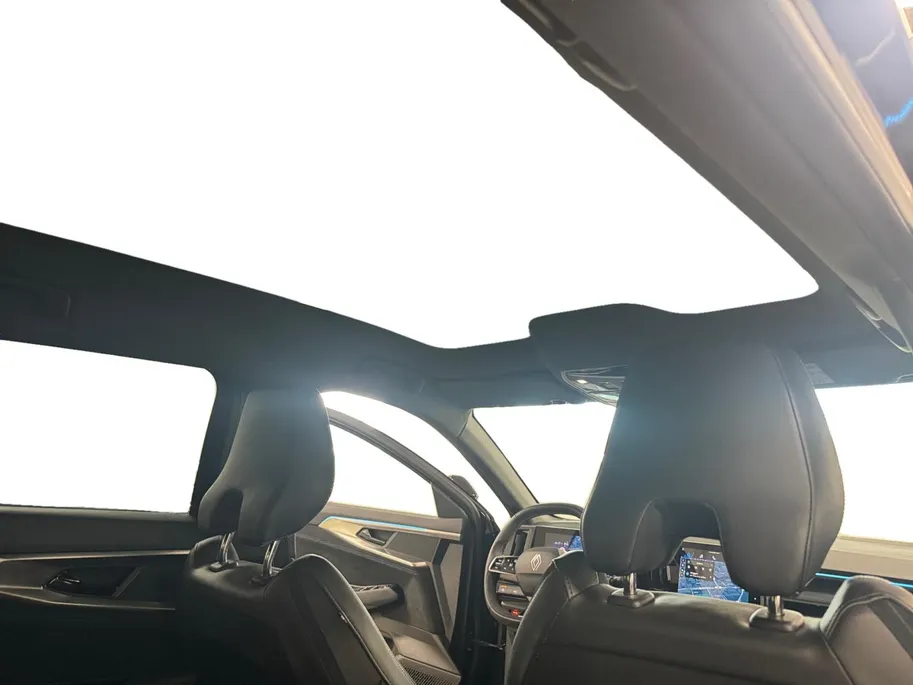 Renault Espace E-Tech full hybrid 200 esprit Alpine 7p. 7-pers. | 200 PK Hybrid | Camera | Navigatie | Matrix LED | Elektrische Achterklep |