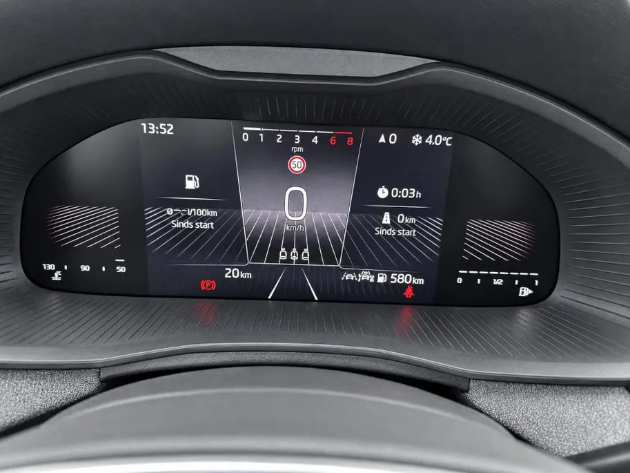 Škoda Kamiq Selection 1.0 TSI 85 kW / 115 PK SUV 6 versn. Hand | Metallic Lak | 16'' Lichtmetalen Velgen | Privatelease 369,- PM | 1.000,- inruilpremie
