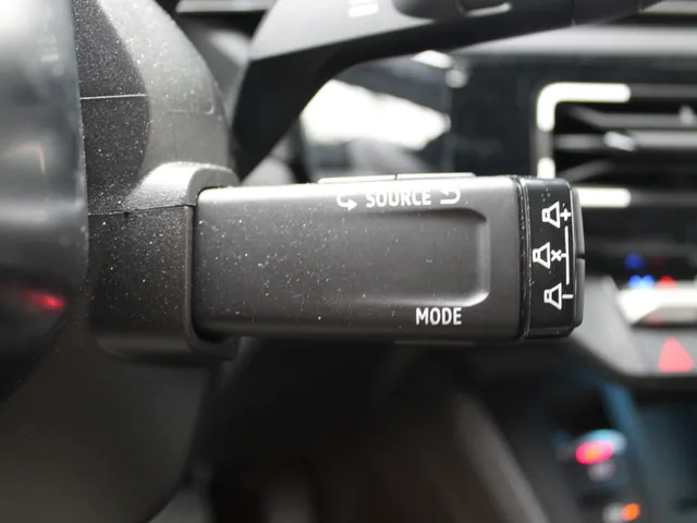 Renault 4 Comfort Range Iconic 52 kWh | Pack advance dr. assist | Harman Kardon geluid | elektr.. bed. achterklep |