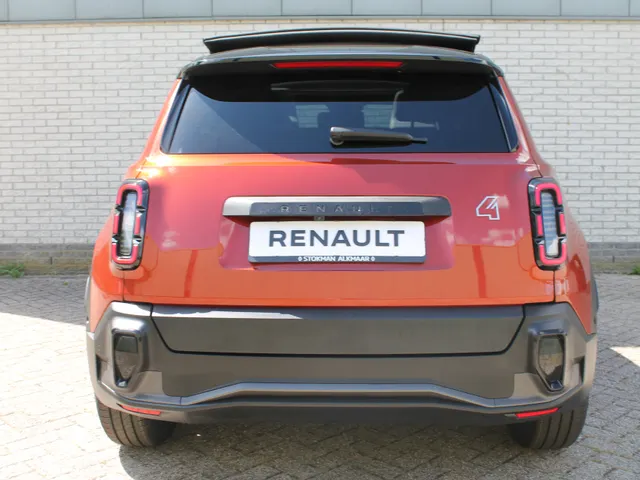 Renault 4 comfort range iconic canvas dak 52 kWh *  Vermelde prijs is inclusief de korting t.w.v. 1800,- *