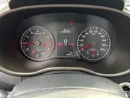 Kia Picanto 1.0 DPi DynamicPlusLine | Apple Carplay / Android Auto | Navigatiesysteem | Lichtsensor | Parkeersensoren + Camera Achter | Cruise Control | Climate Control | 15' Lichtmetalen Velgen