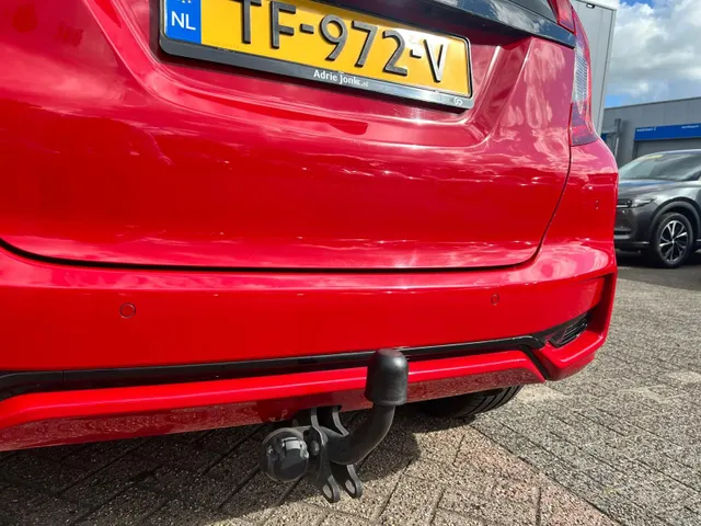 Honda Jazz 1.3 i-VTEC Comfort 102pk AUTOMAAT | TREKHAAK | NAVIGATIE | PARKEERSENSOREN V+A | STOELVERWARMING | 17' LM VELGEN |