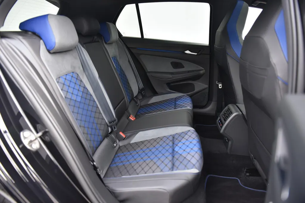Volkswagen Golf 2.0 TSI R 4MOTION