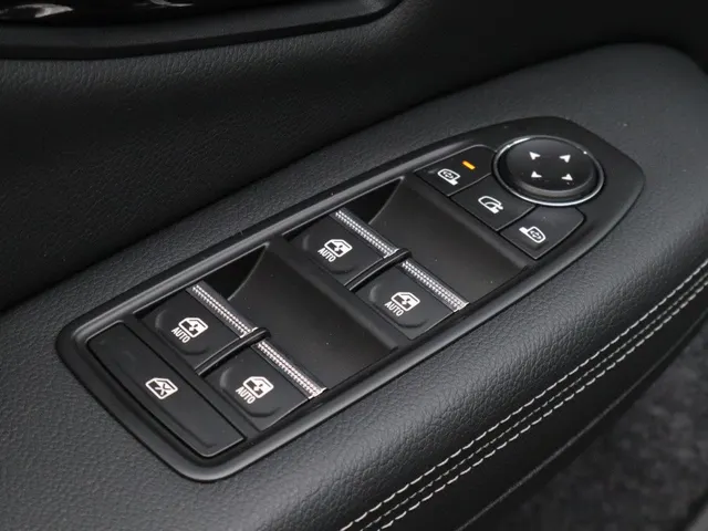 Mitsubishi Eclipse Cross Instyle 87 kWh