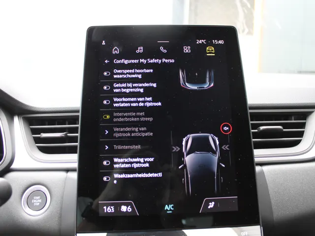 Renault Captur 1.8 E-Tech full hybrid 160 evolution | Google Navigatie | Climate Control | Apple CarPlay & Android Auto | DEMONSTRATIE AUTO, VRAAG NAAR BESCHIKBAARHEID |