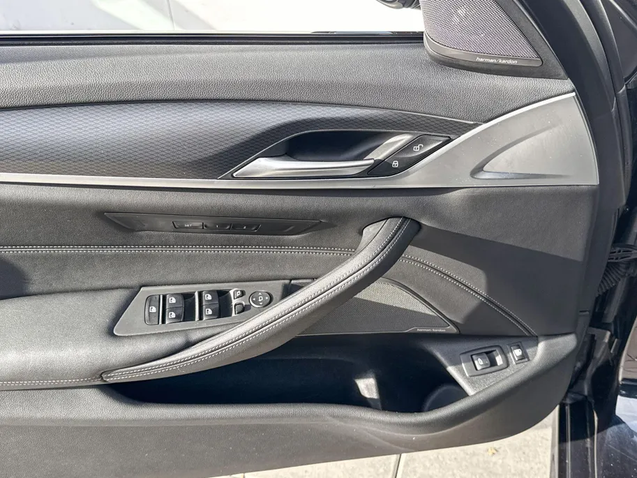 BMW 5 Serie Touring 530e M-Sport
