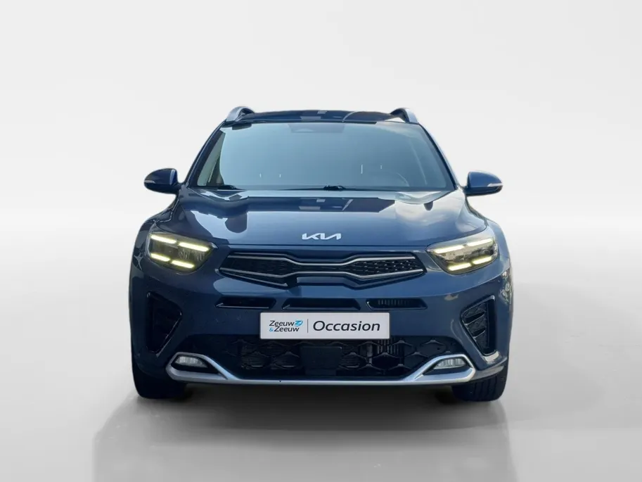 Kia Stonic 1.0 T-GDi MHEV GT-PlusLine | Stoel en stuurverwarming | Schuifdak | Dodehoek detectie | Climate control | Cruise control | Camera | Navigatie | Parkeersensoren voor en achter |