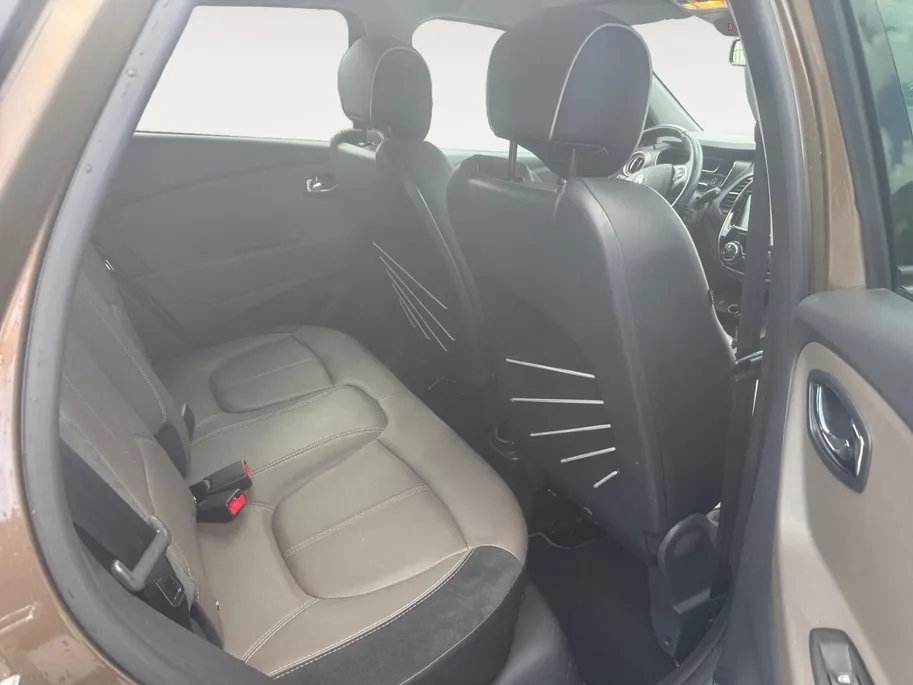 Renault Captur 0.9 TCe Barista | Camera | Stoelverwarming | Climate Control | Cruise Control | Trekhaak | Leder | 12 Maanden Bovag Garantie
