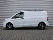 Mercedes-Benz Vito 119 CDI | Trekhaak | Camera | PDC  | 19' LM | Clima | Dodehoekdetectie | Comfortstoelen | LED | Automaat | Zeer nette bus |