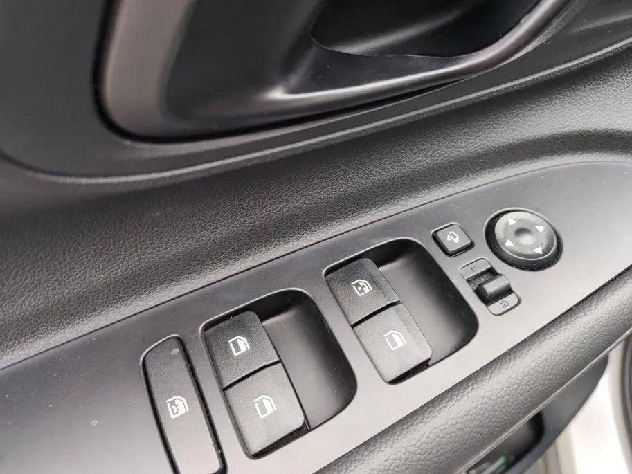 Hyundai Bayon 1.0 T-GDI Comfort | Als nieuw! | Automaat | Carplay! | Incl. 12 maanden garantie, APK, Onderhoudsbeurt etc. Premiumpakket gratis! |