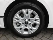 Kia Ceed Sportswagon 1.5 T-GDi DynamicPlusLine | Stoel- & stuurverwarming | Camera | Clima | Cruise adapt. | LED | Navi | Elek. achterklep | 16' LM |