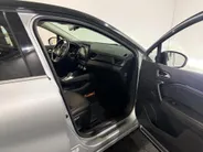 Renault Captur 130PK TCe Initiale Paris Automaat | 360 Camera | Cruise Control Adaptief | Parkeersensoren | Stoel & Stuurwiel Verwarming | Climate Control | Licht & Regen Sensor | Dodehoek Detectie |