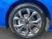 Ford Focus Wagon 1.0 EcoBoost Hybrid ST Line X |Winterpack | Driver Assistancepack | Afn. Trekhaak | Panoramadak | Adaptive Cruisecontrol | Dodehoekdetectie | Camera | 17' Lichtmetaal | B&O Audio |