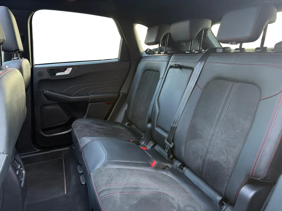 Ford Kuga 2.5 PHEV ST-Line X | Panoramadak | Winter Pack | Elektrische Trekhaak | Driver Assistance Pack |