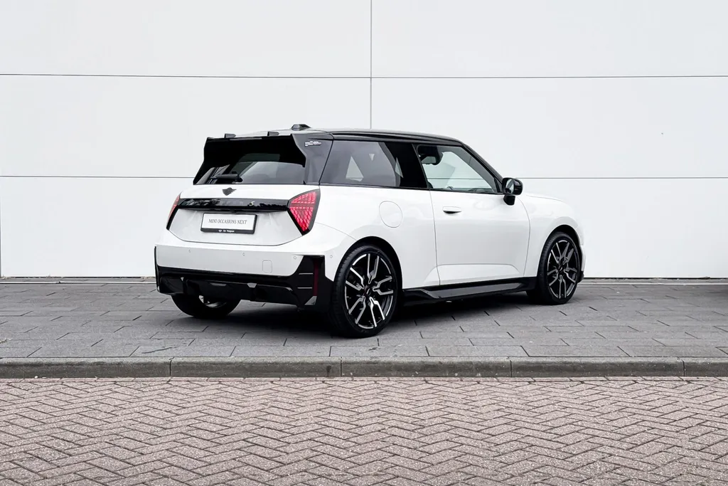 MINI Cooper 3-deurs Electric Cooper SE John Cooper Works XL 54.2 kWh