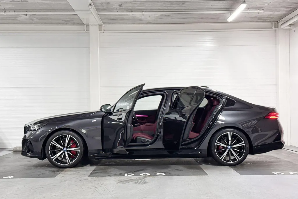 BMW i5 Sedan eDrive40