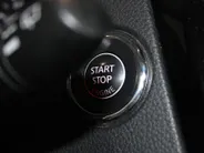 Nissan QASHQAI 1.3 DIG-T Premium Edition | Nappa lederen bekleding | Trekhaak | 1500kg trekgewicht | Pro-pilot | 360grd camera | PDC voor en achter | Climate controle | All season banden | Stoel verwarming |