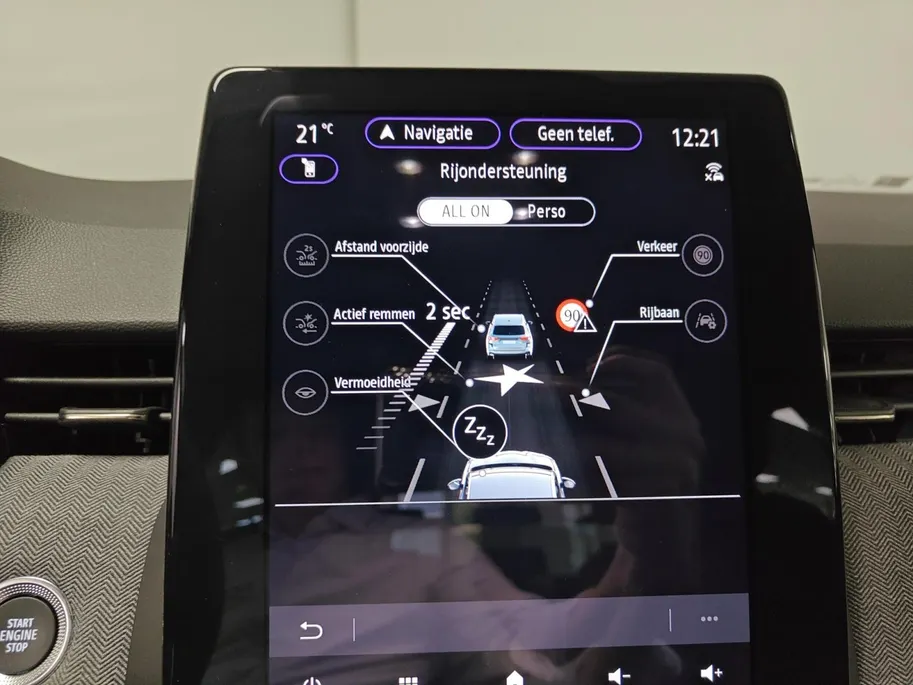 Renault Clio 1.6 E-Tech Full Hybrid 145 techno AUTOMAAT NAVI AIRCO CAMERA CRUISE CONTROLE APPLE CARPLAY ANDROID AUTO ZEER MOOIE AUTO DEALER ONDERHOUDEN