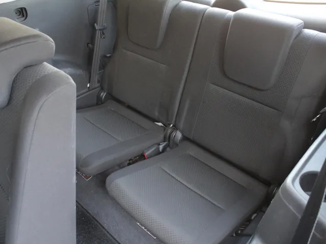 Toyota Corolla Verso 1.8 VVT-i Terra 7p. | Automaat | Park sens V+A
