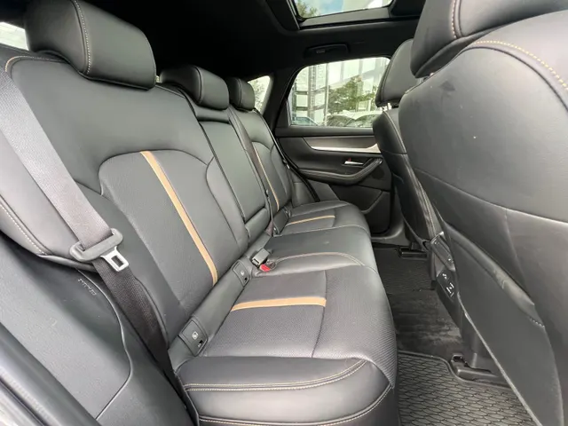 Mazda CX-60 2.5 e-SkyActiv PHEV Homura Plus | TREKHAAK |AUTOMAAT | PLUG-IN HYBDRIDE | PANORAMADAK | 2500kg TREKGEWICHT | LEDER | 360gr CAMERA | MEEST LUXE UITVOERING | BIJNA NIEUW |