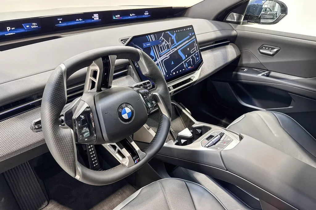BMW iX3 50 xDrive 113 kWh