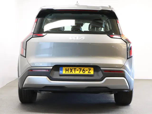 Kia EV9 First Edition 76.1 kWh