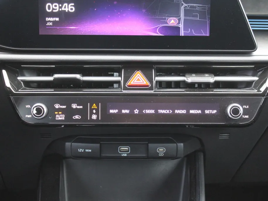 Kia Niro 1.6 GDi Hybrid DynamicLine | Camera | Cruise adapt. | Clima | 16' LM | Navi | Keyless | Apple Carplay/Android Auto |