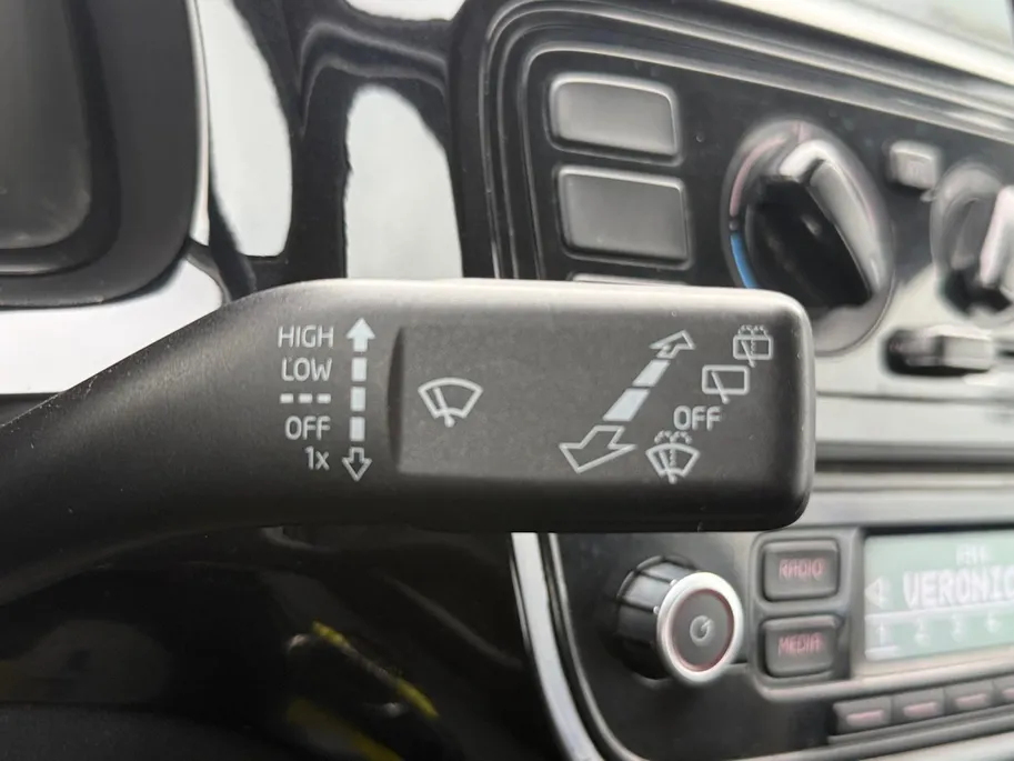 Volkswagen up! 1.0 cheer up! *Automaat*Airco*Hoge Instap*Mooie Auto!