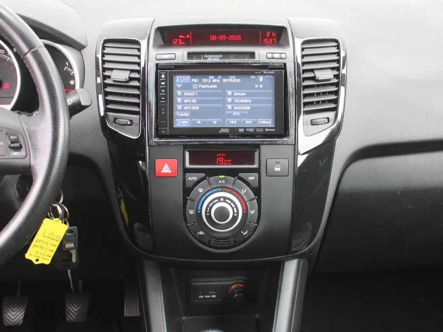 Kia Venga 1.4 CVVT X-ecutive | Trekhaak | 16' LM | Clima | Cruise | Navi | Parkeersensor achter |