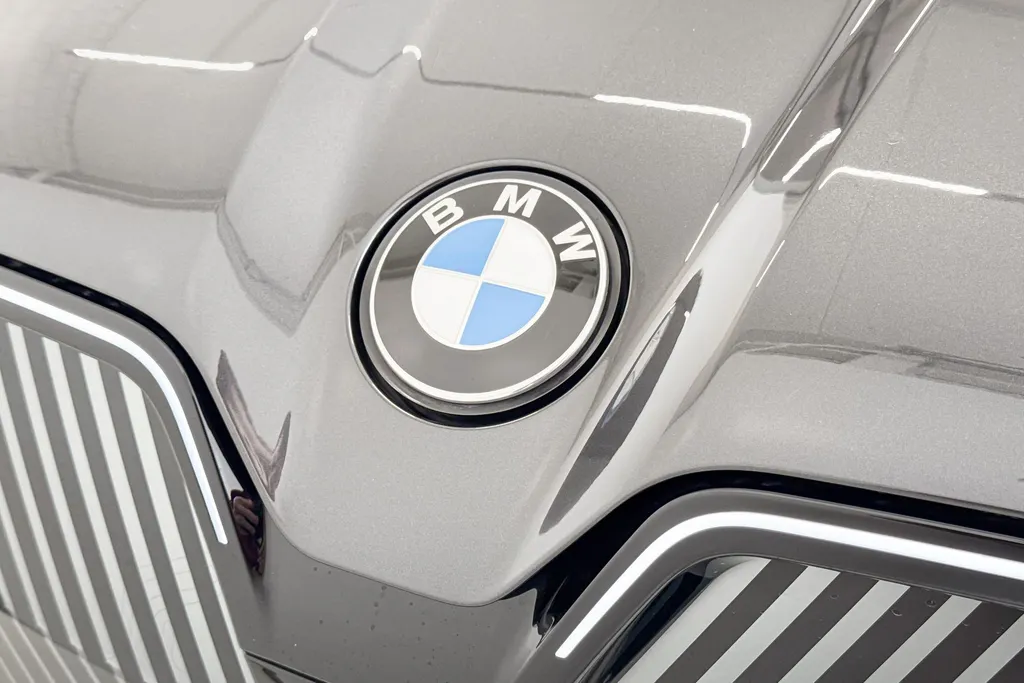 BMW iX xDrive45 Innovation Pack