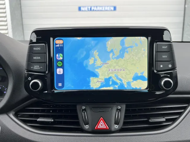 Hyundai i30 Wagon 1.4 T-GDI Premium | Apple Carplay & Android Auto | Climate Control | Lichtmetalen Velgen | Cruise Control