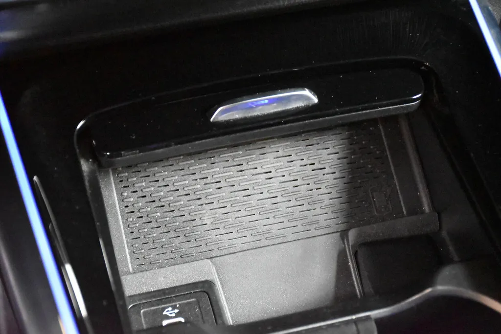 Mercedes-Benz GLA 250 e AMG Line |Night Pakket |360cam |Sfeerverlichting |Uniek!