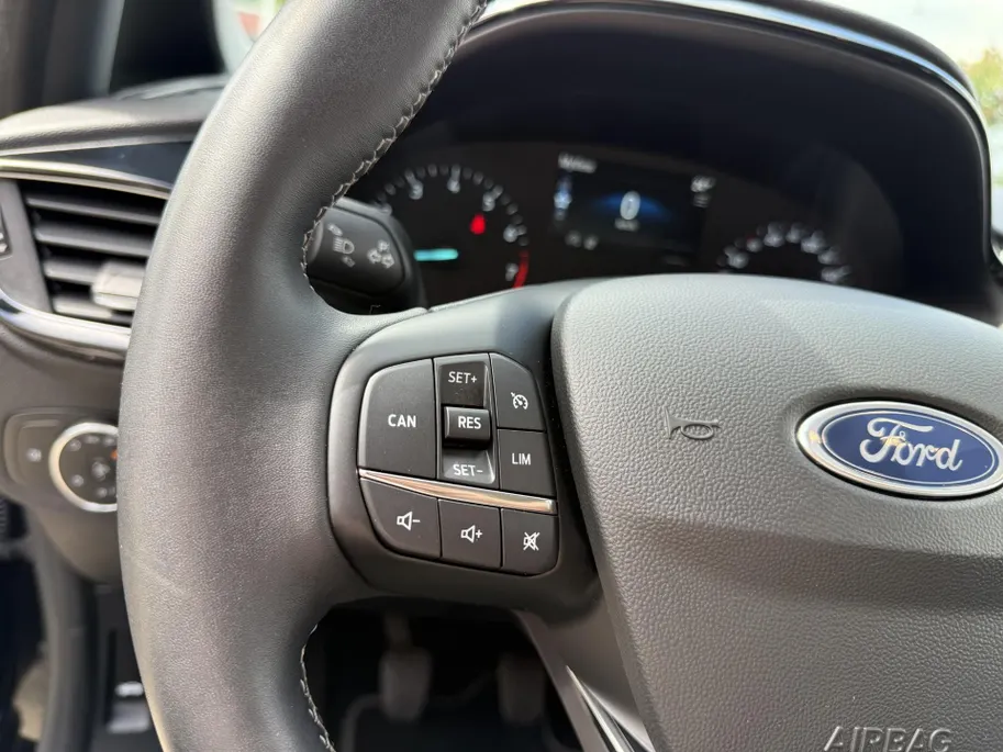 Ford Fiesta 1.0 EcoBoost Hybrid 125 pk Titanium 5-deurs Apple Carplay/ Android Auto - Winter Pack