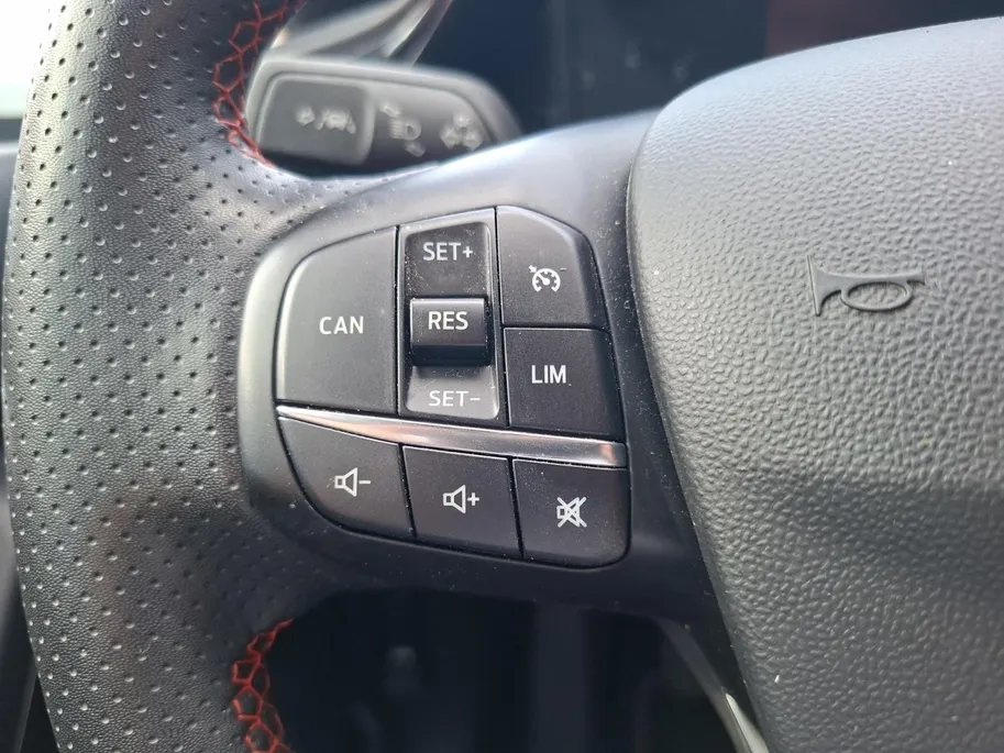 Ford Fiesta 1.0 EcoBoost Hybrid ST-Line | NL-Auto | 1e Eigenaar | Dealeronderhouden | Winterpack | Privacy Glass | Climate Control | Parkeersensoren | Apple Carplay&Android Auto | LED