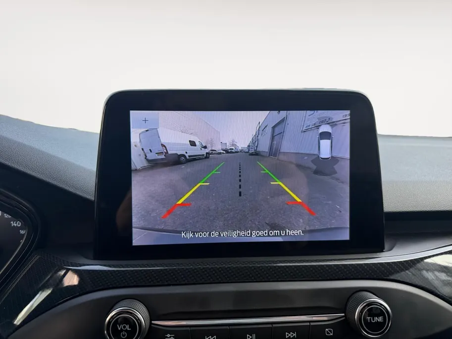 Ford Focus Wagon 1.0 EcoBoost Hybrid ST Line Business | Camera | Keyless | Stoel + Stuurverwarming | LED | Apple Carplay + Android Auto |
