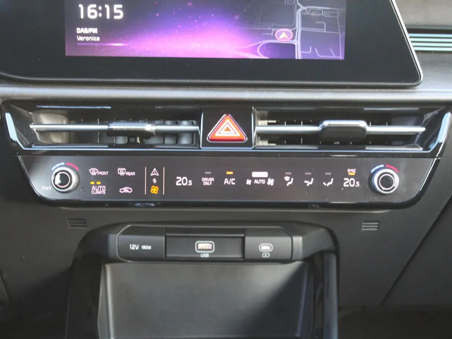 Kia Niro 1.6 GDi Hybrid DynamicLine | Camera | Cruise adapt. | Clima | 16' LM | Navi | Keyless | Apple Carplay/Android Auto |